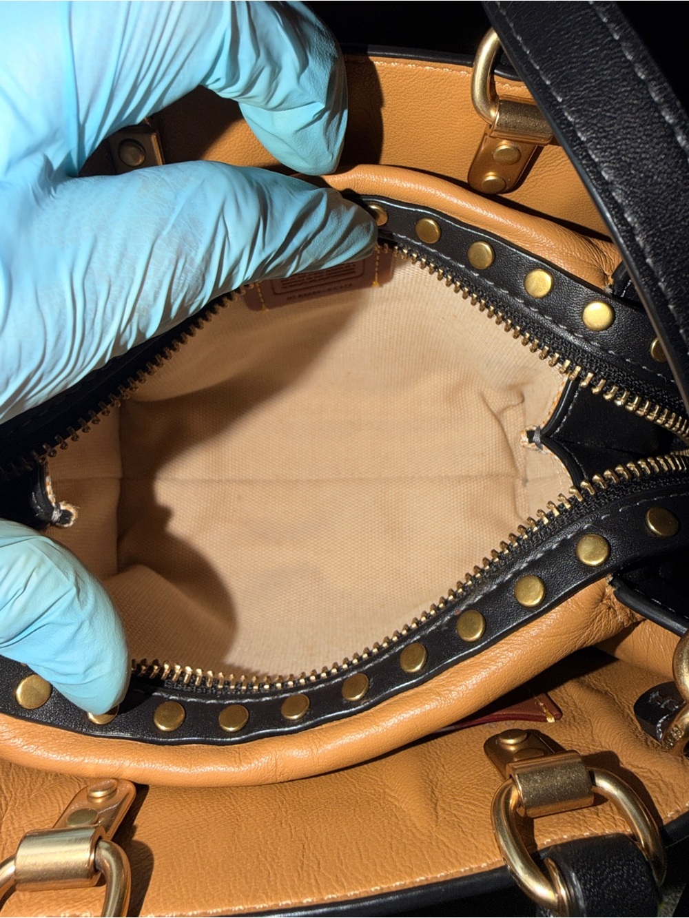 Coach Rogue 17 With Rivets - Picture 14 of 16
